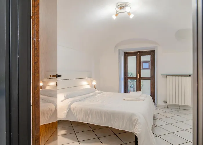 Apartment Vittorio Emanuele Ii By Toh Solution *